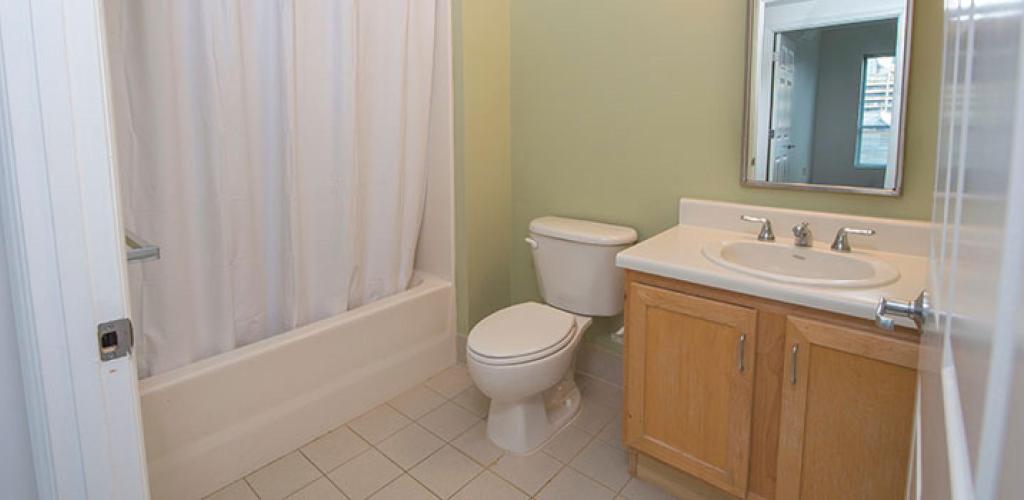 Tenth & Home Bldg B Bathroom